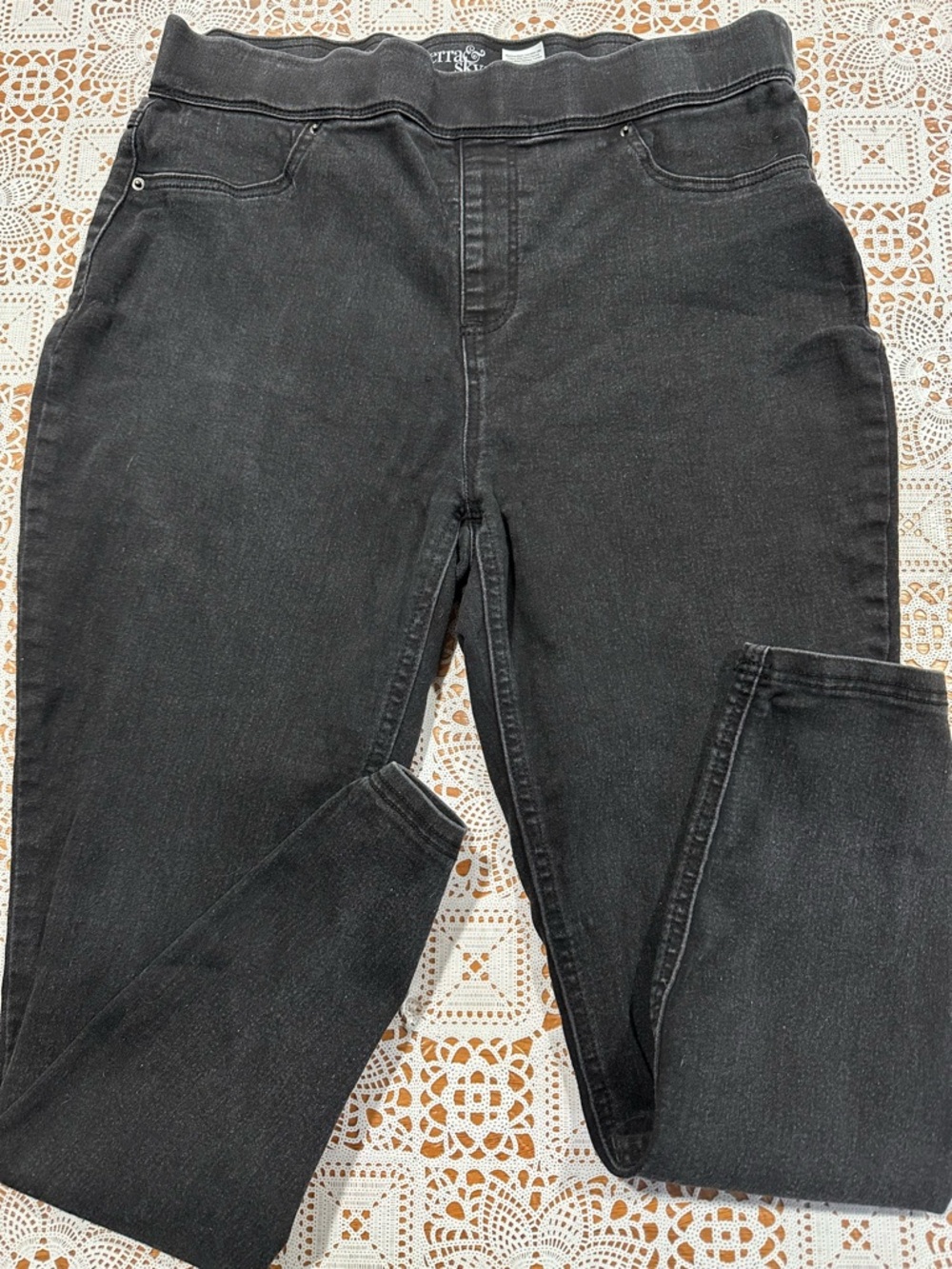 Terra & Sky Women's Black High-Rise Stretch Skinny Jeggings